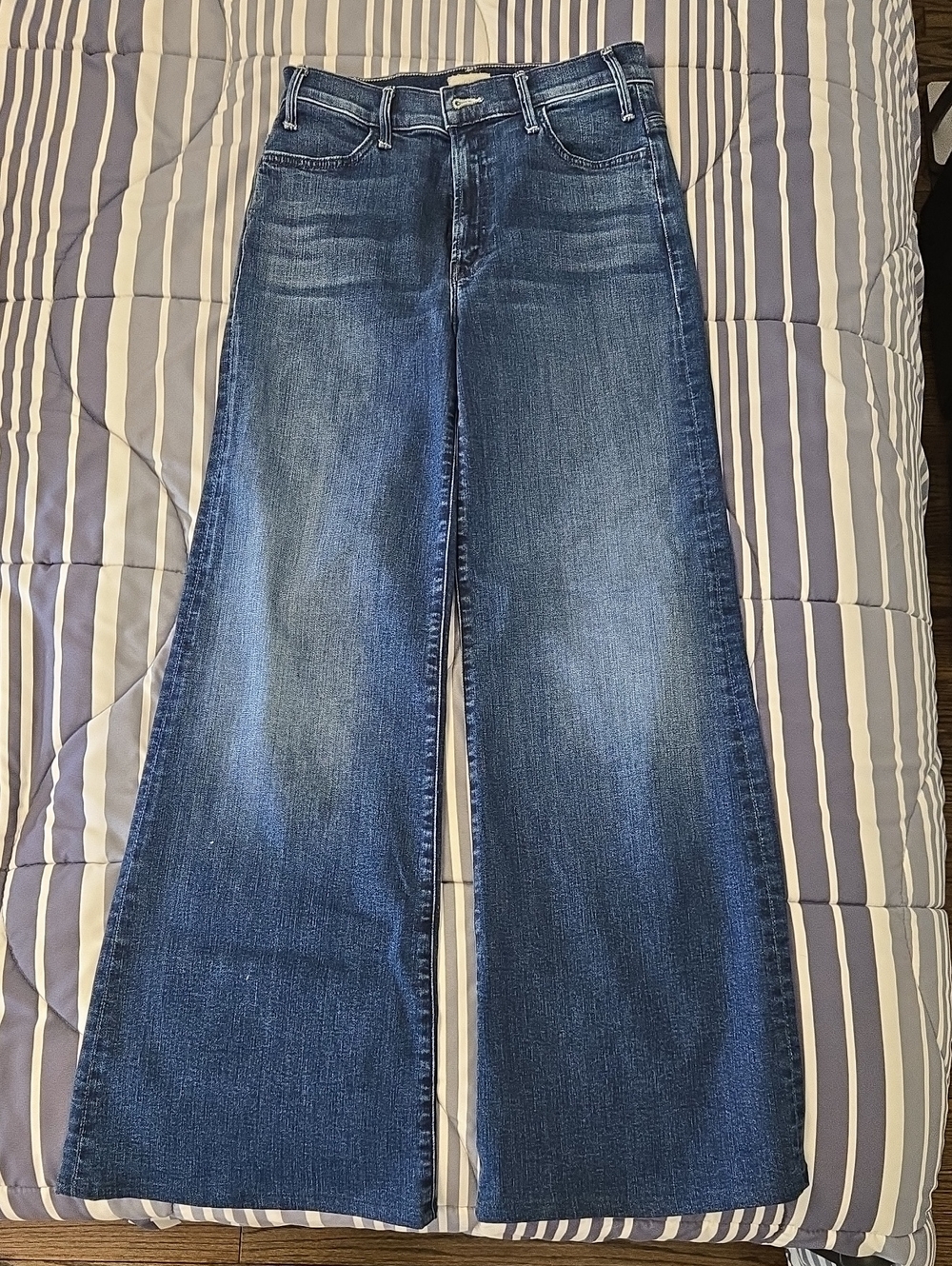 MOTHER Hustler Roller Sneak Wide Leg Flare Jeans in Medium Blue Wash